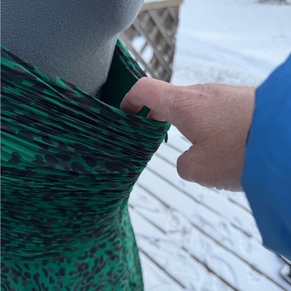 Halston Heritage Emerald One-Shoulder Dress - Picture 8 of 14